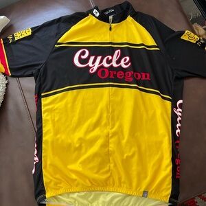 SUGOi  Cycle Oregon  Half  Zip Cycling Jersey XL Large